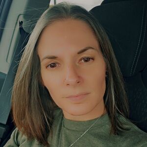 Meet your Posher, April